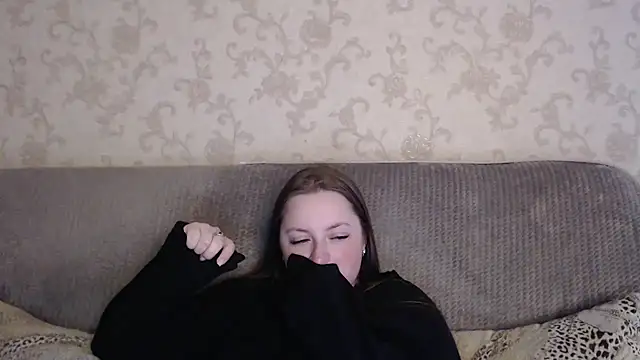 GirlPlayer online show from April 12, 8:39 am