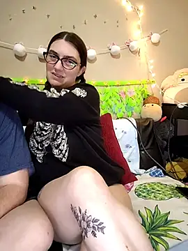 LaylaLucis online show from March 28, 3:50 am