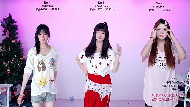 CM---002 online show from April 18, 2:03 am