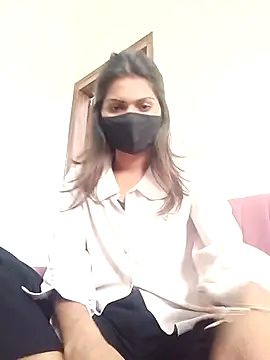 Lovely girl- online show from February 17, 5:18 am