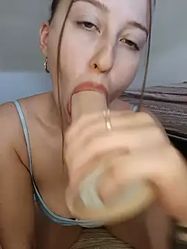 Susiee Redd online show from May 27, 10:23 am