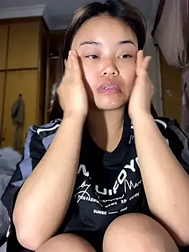 Toffee-00 online show from April 21, 9:49 am