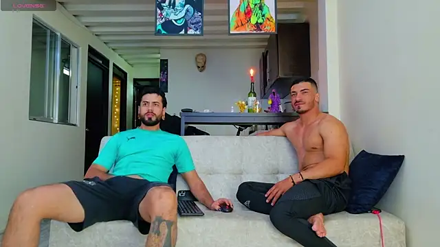 heteros curious online show from December 18, 1:21 am