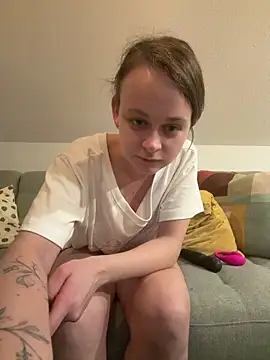 norafack33 online show from March 22, 7:42 pm