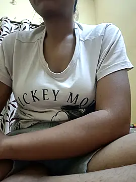 Daily lust online show from May 3, 6:11 pm