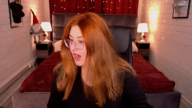 StaceyJensen online show from March 19, 1:26 pm