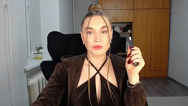 AnyaSmack online show from February 15, 2:49 pm