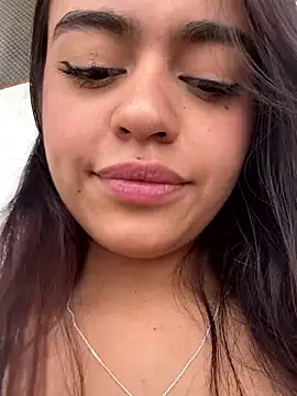 KityOlivia online show from January 8, 4:22 pm