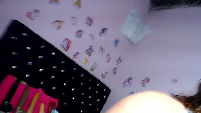 ShantalTsFox online show from April 9, 2:25 am