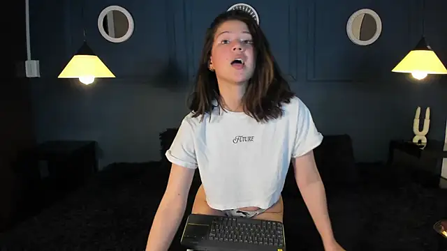 Skyy bloom online show from February 23, 11:42 am