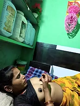 Uma sain online show from April 23, 4:09 pm