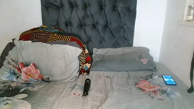 Ciara-Mia online show from February 12, 5:47 pm