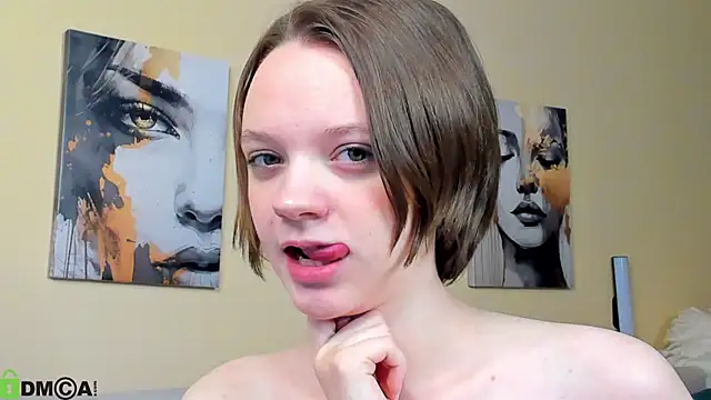 Olivia Riesz online show from May 12, 1:14 am