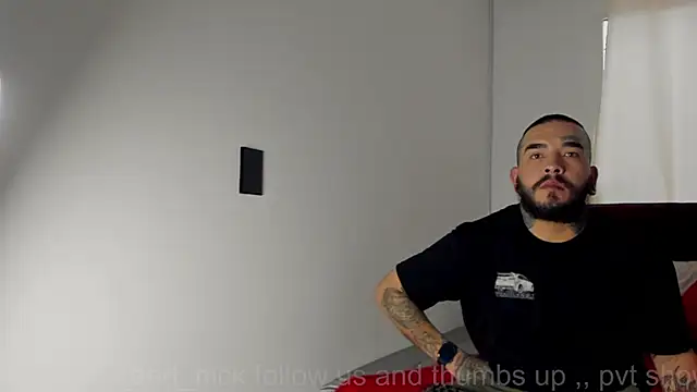 ARIA AND NICK online show from December 2, 12:40 pm