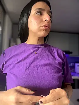 SaraAndrade  online show from March 30, 3:44 pm