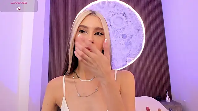 IvannaVolk  online show from March 19, 5:12 am