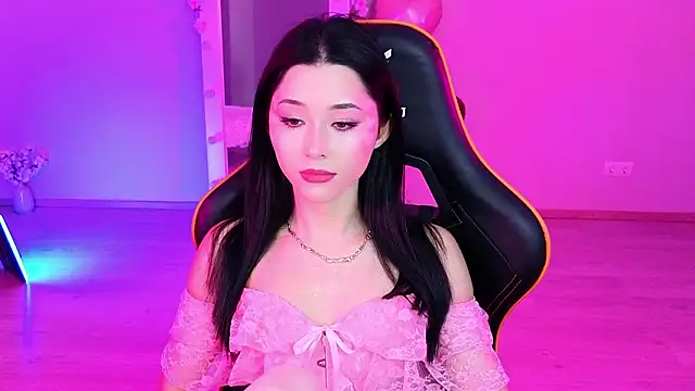 RedMidnight online show from February 13, 9:05 pm