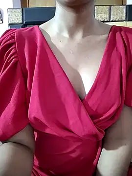 RASHMI SHARMA9 online show from April 6, 5:25 pm