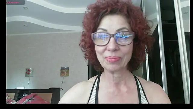 Kelly Flurr online show from June 18, 9:58 am
