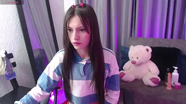 TiinaJonus  online show from April 10, 6:41 am