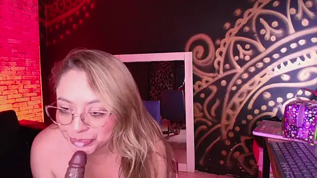 Anto Thompson online show from March 8, 8:24 pm