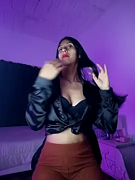 Im Kloe online show from February 15, 6:07 pm