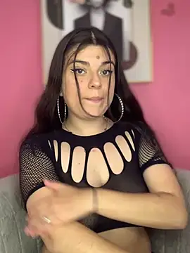 Scarletts Boobs online show from November 28, 8:45 pm