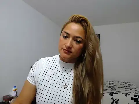 ximenaxcite19 online show from December 2, 1:13 pm