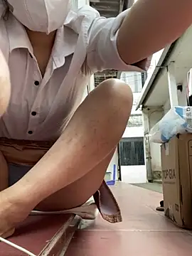 rose2111 online show from February 1, 2:54 am