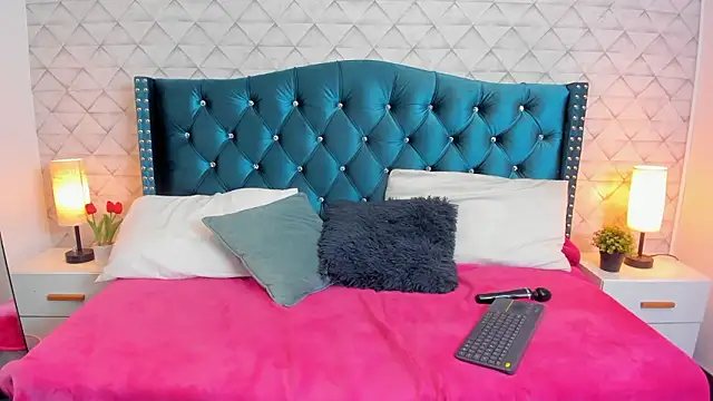 Valery jame online show from February 17, 8:08 pm