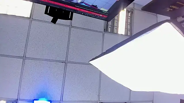 Alyssa Noah online show from April 21, 2:15 am