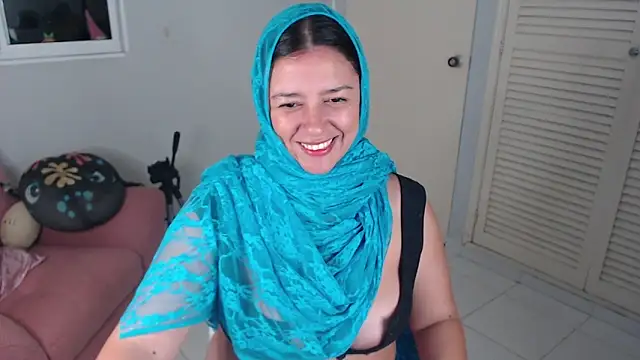 KaylaVonn online show from February 14, 9:00 am