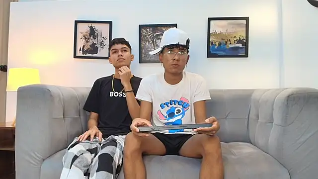 COUPLES BOYS online show from February 20, 1:48 am