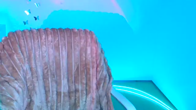 Amanda Swannn online show from February 11, 8:27 am