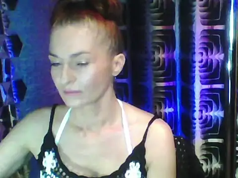 Snapshot of Soniakiss chatting on December 16, 2:45 pm Soniakiss online show from December 16, 2:45 pm