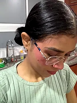 AnitaDuque online show from December 14, 12:49 am