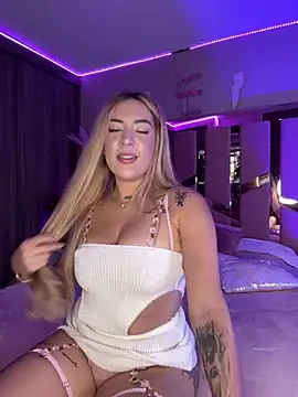 AlyonaWester  online show from February 19, 9:46 pm