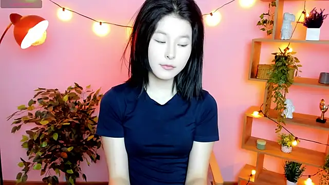 JudeSteuart online show from December 3, 8:38 am