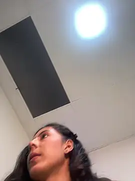 laia williamss online show from December 16, 12:05 am