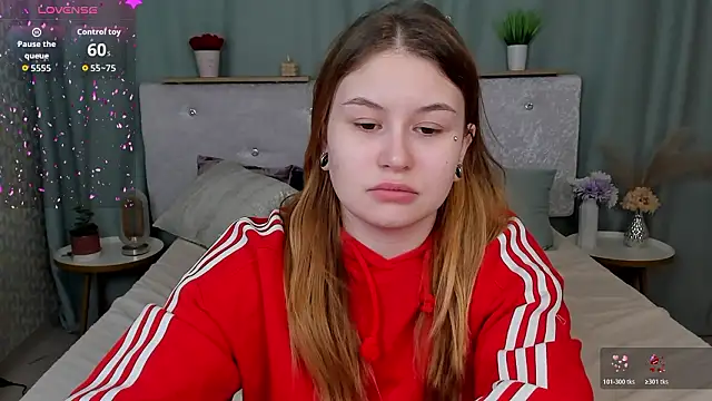 MilanaXHoney online show from March 2, 1:27 am