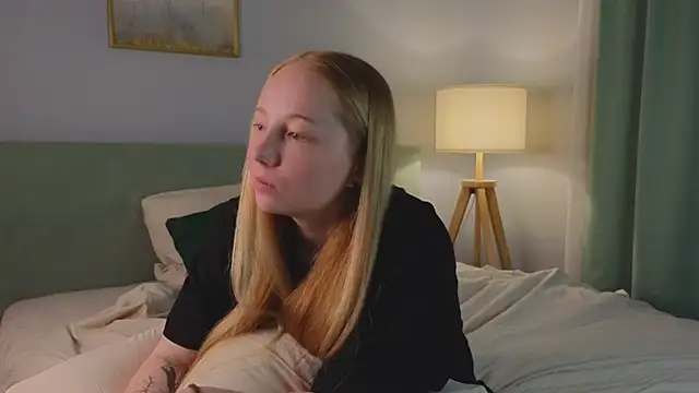 AdarnDeneui online show from December 5, 1:38 am