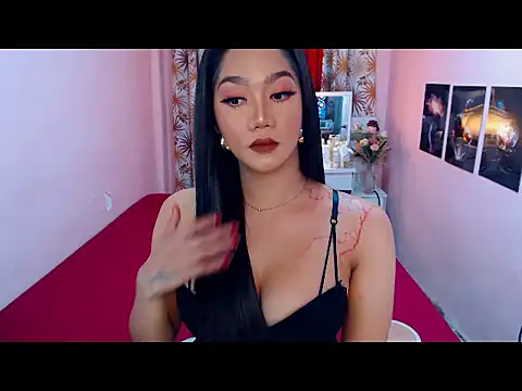 UrScreenGoddess online show from April 22, 11:35 pm