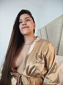 Julia-Blair online show from February 8, 10:01 pm