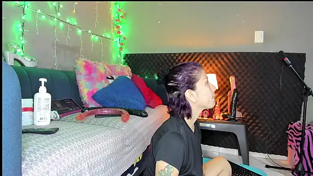 Shadia Squirt online show from September 26, 12:25 pm