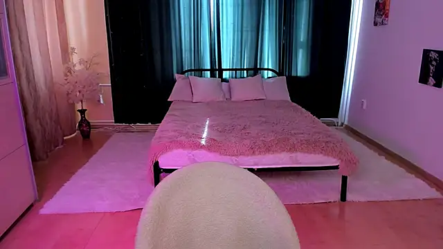 KrisDoeil online show from April 25, 2:36 am