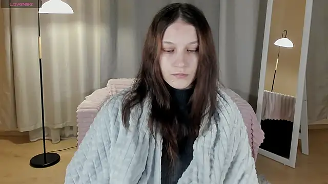 KrisDoeil online show from December 19, 2:27 am