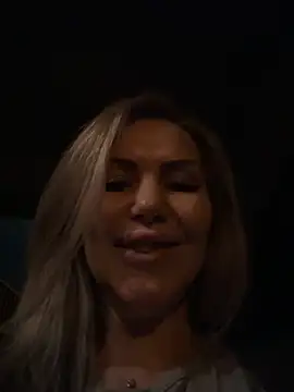 AnikaSunshine online show from April 4, 6:51 pm