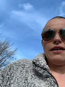 LoreenKinky online show from February 28, 1:21 pm