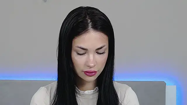 RachaelMils online show from February 18, 4:22 am