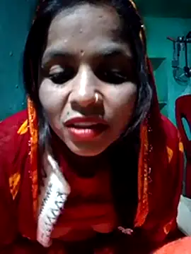 Rakhi hote online show from January 18, 10:50 pm